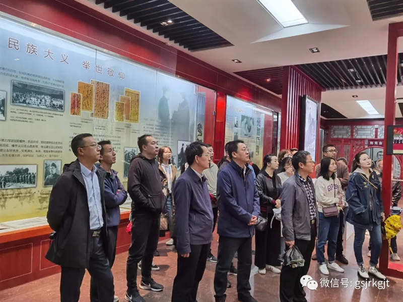 Tianshui Municipal Government Office, 우리 우리 카지노 계열 계열 Financial Holding Tianshui 보증 회사 및 Tianshui Zhuoya 의류 회사 파티 지점 공동 주제 파티 날 활동